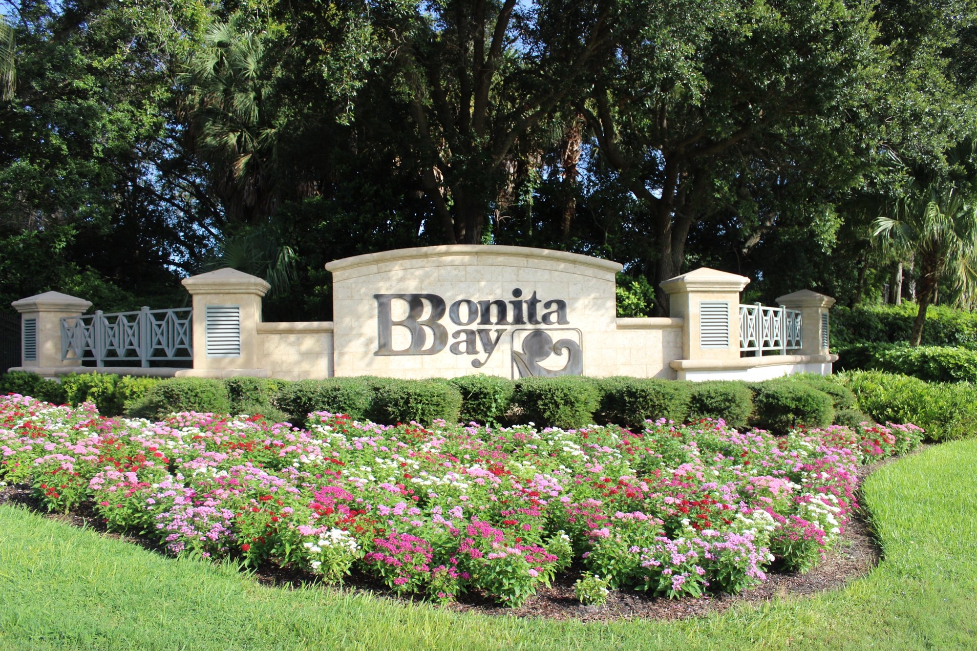 Entrance monument at Bonita Bay in Bonita Springs